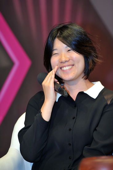 박지연, 유창혁 꺾고 여류팀에 통산 다섯번째 우승컵 안겨